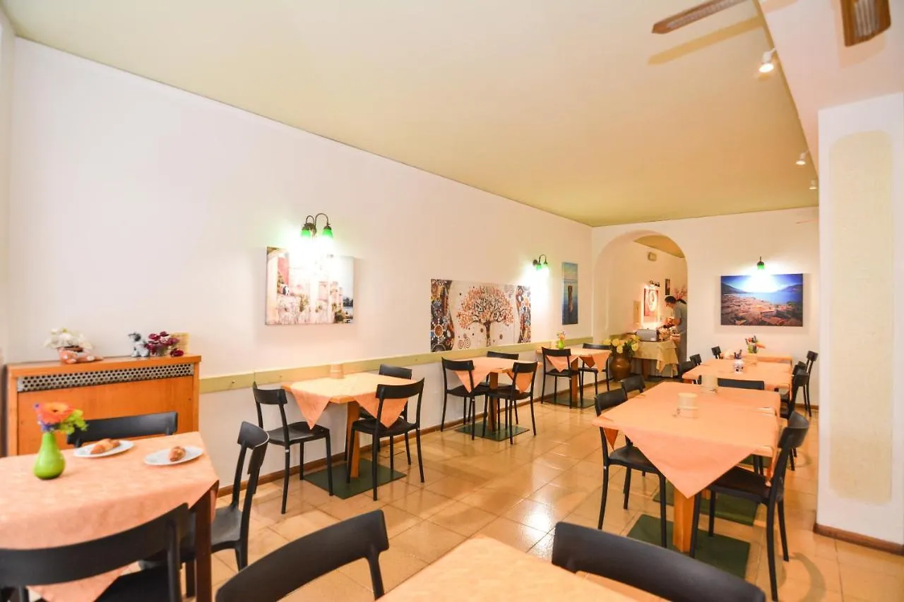 Hotel Modena Old Town Malcesine