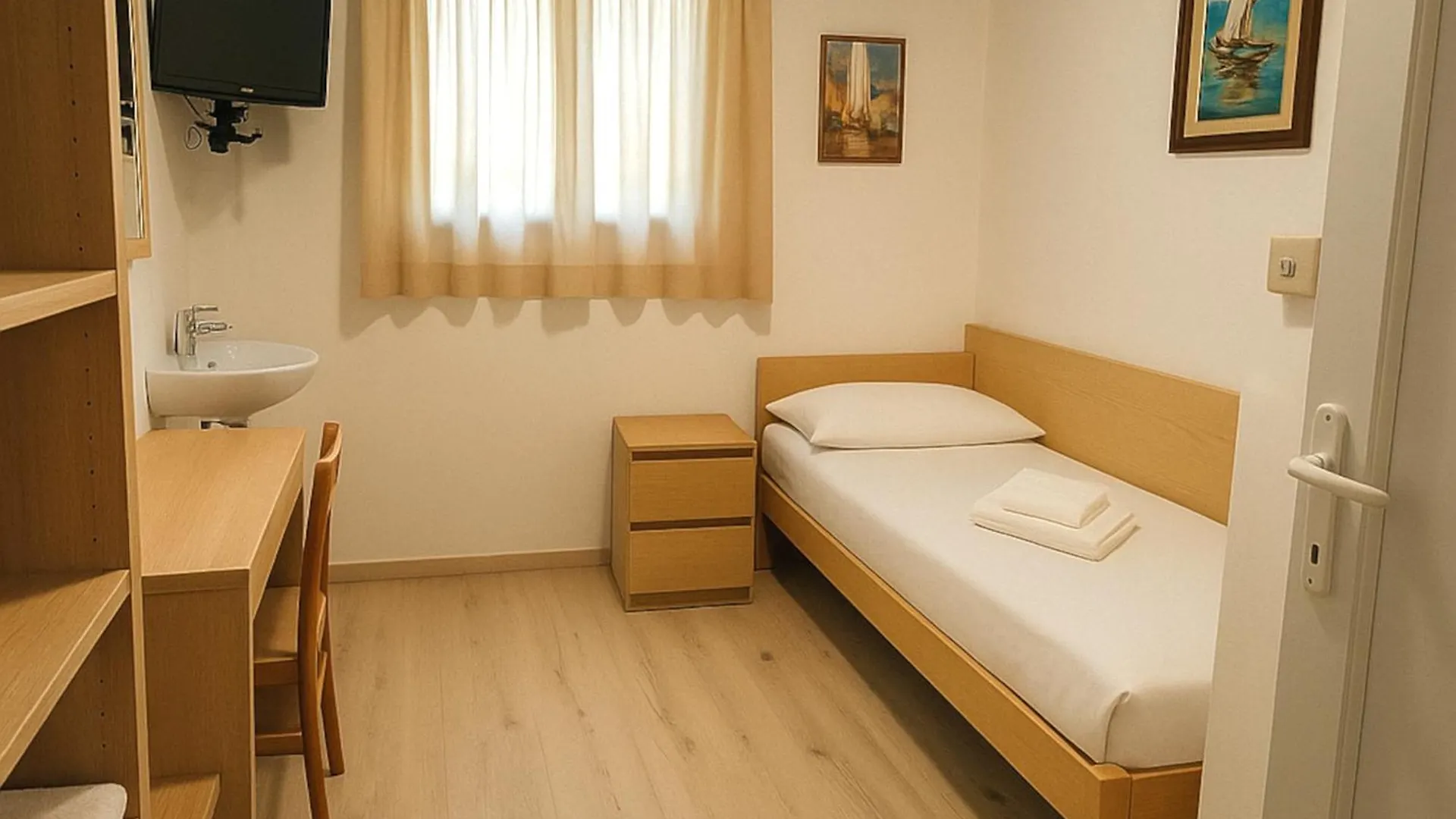 Hotel Modena Old Town Malcesine