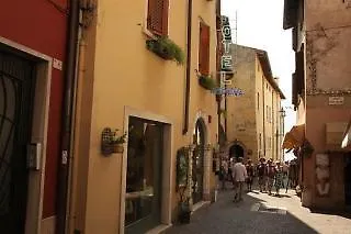 Hotel Modena Old Town Malcesine 2*,
