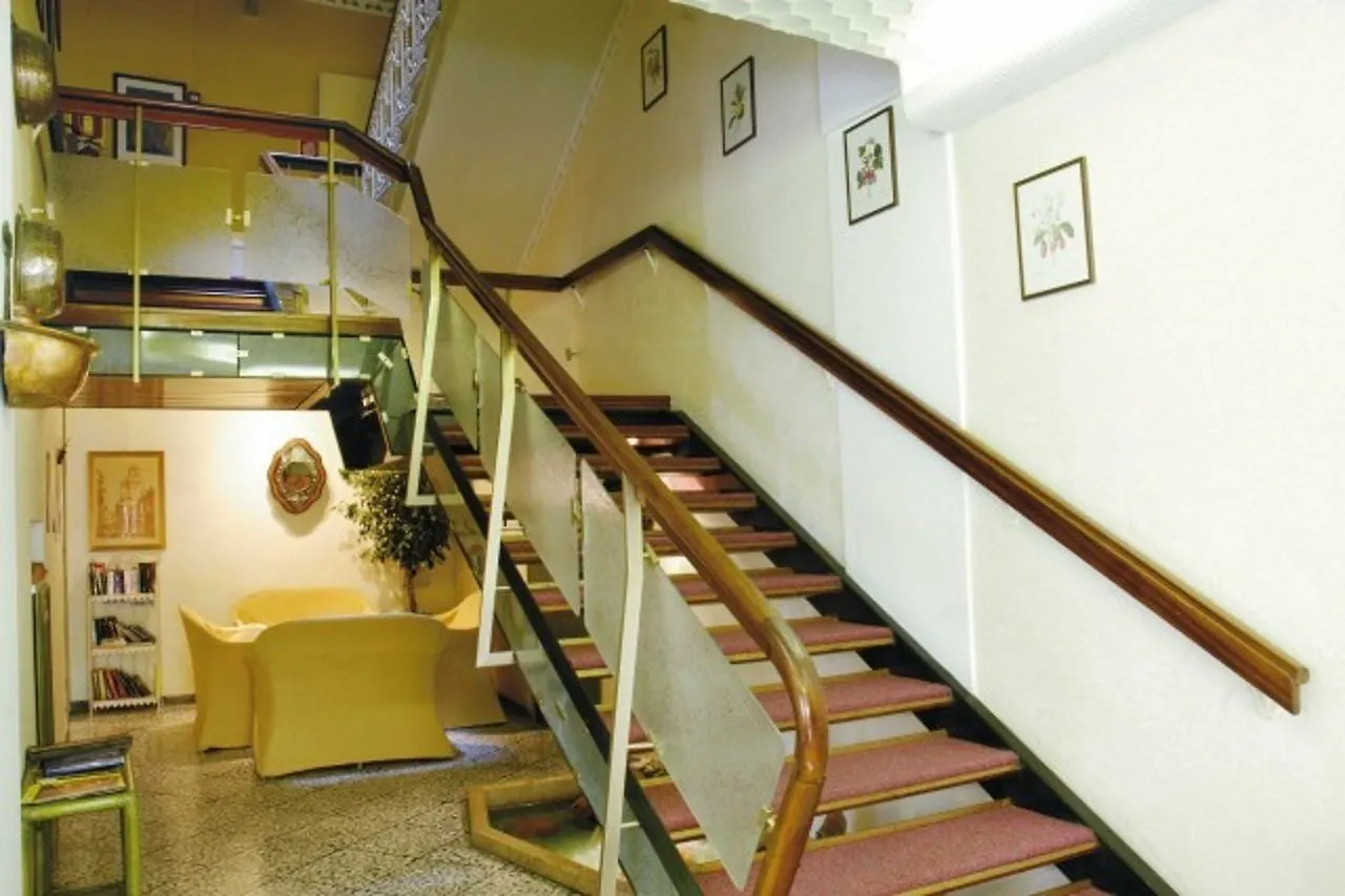 Hotel Modena Old Town Malcesine Italien