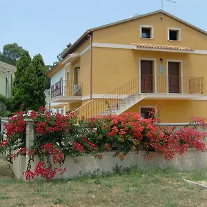 https://la-casa-gialla-carloforte.in-sardinia.net