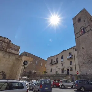 https://casuzza-ballaro.sicilyhotelsitaly.net