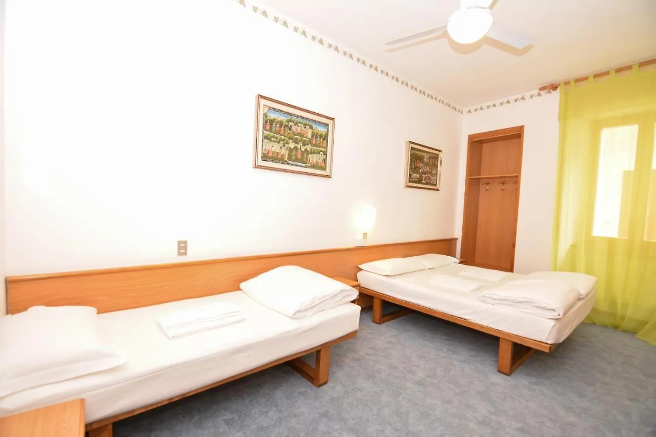 Hotel Modena Old Town Malcesine 2*,  Olaszország